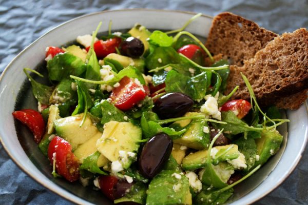 Cómo construir un plato de comida balanceado para una dieta saludable - Girasol